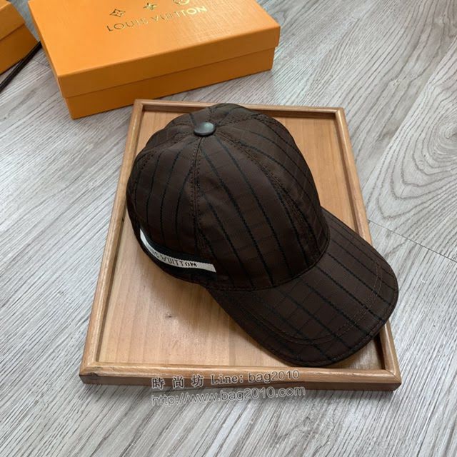 LV新品男士帽子 路易威登格子鴨舌帽棒球帽  mm1338